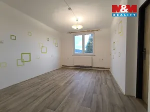Prodej bytu 2+1, Bušanovice - Želibořice, 56 m2
