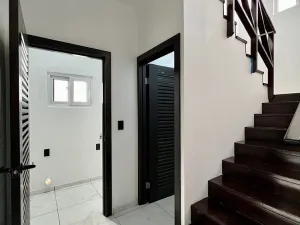 Prodej rodinného domu, Coxen Hole, Roatán, Honduras, 90 m2