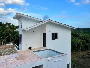 Prodej rodinného domu, Coxen Hole, Roatán, Honduras, 90 m2