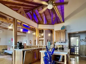 Prodej rodinného domu, Coxen Hole, Roatán, Honduras, 419 m2