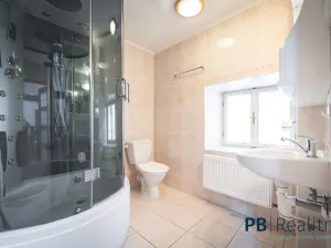 Prodej rodinného domu, Křemže, 450 m2