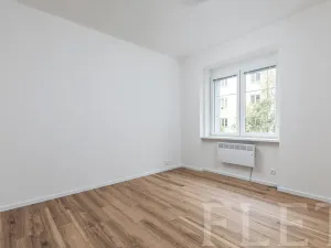 Prodej bytu 2+kk, Praha - Holešovice, Stupkova, 44 m2