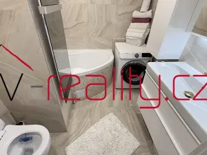 Pronájem bytu 2+1, Karlovy Vary, Klínovecká, 64 m2