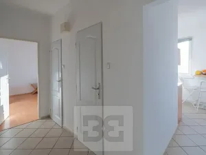 Pronájem bytu 2+1, Praha - Vokovice, Syrská, 52 m2