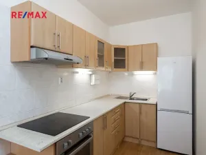 Pronájem bytu 2+kk, Praha - Strašnice, Názovská, 52 m2
