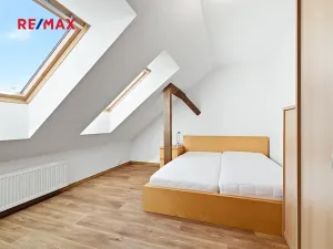 Prodej rodinného domu, Břasy, 298 m2