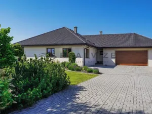 Prodej rodinného domu, Borovany, 237 m2