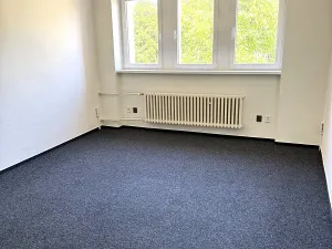 Pronájem kanceláře, Praha - Žižkov, U zásobní zahrady, 476 m2