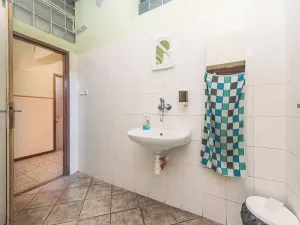 Prodej komerční nemovitosti, Klamoš, 865 m2