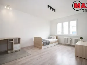 Pronájem bytu 2+1, Praha - Žižkov, Na vrcholu, 52 m2