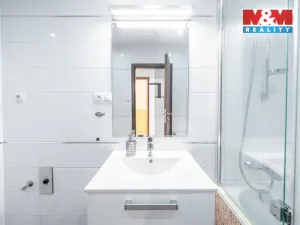 Pronájem bytu 2+kk, Praha - Letňany, Hlučkova, 60 m2