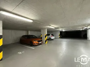 Prodej garážového stání, Olomouc, Edvarda Beneše, 12 m2