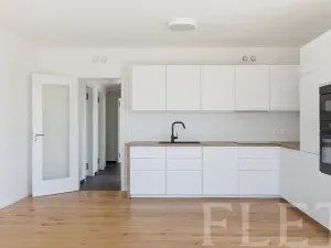 Pronájem bytu 3+kk, Praha - Modřany, Kolmanova, 87 m2