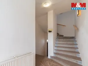 Prodej bytu 3+1, Vojtanov, Nádražní čtvrť, 83 m2