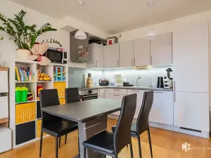 Prodej bytu 2+kk, Praha - Vršovice, Archangelská, 97 m2