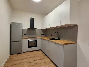 Pronájem bytu 2+kk, Praha - Vršovice, Rybalkova, 44 m2