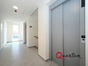 Pronájem bytu 2+kk, Praha - Vysočany, Poděbradská, 50 m2