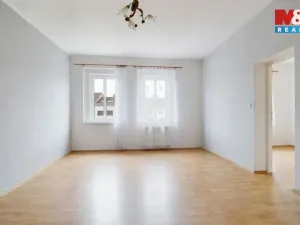Prodej bytu 2+1, Chabařovice, Husovo náměstí, 88 m2
