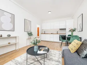 Prodej bytu 2+kk, Praha - Strašnice, Průběžná, 39 m2