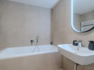 Pronájem bytu 2+kk, Ostrava, Dlouhá, 57 m2