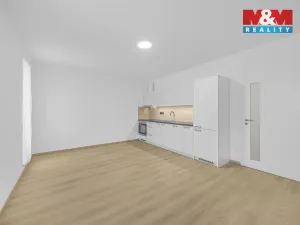 Prodej bytu 1+kk, Hradec Králové - Nový Hradec Králové, Antonína Petrofa, 32 m2