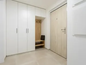 Pronájem bytu 2+kk, Praha - Hloubětín, Sobí, 54 m2