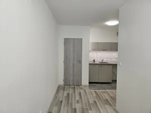 Pronájem bytu 2+kk, Kralupy nad Vltavou - Lobeček, Krakovská, 38 m2