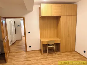 Pronájem bytu 1+1, Praha - Braník, Mezivrší, 55 m2