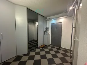 Prodej bytu 3+1, Hradec Králové, třída Edvarda Beneše, 79 m2