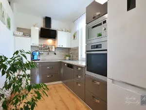 Prodej bytu 2+1, Chlumec, Stradovská, 64 m2