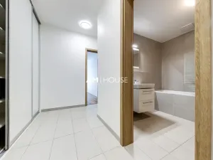 Pronájem bytu 2+kk, Praha - Vysočany, Sousedíkova, 50 m2