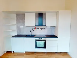 Pronájem bytu 2+kk, Praha - Nusle, Jaromírova, 52 m2