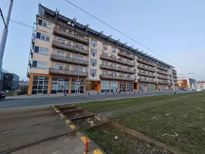 Pronájem bytu 1+kk, Praha, Českomoravská, 42 m2
