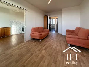 Prodej bytu 3+1, Praha - Podolí, Kaplická, 61 m2