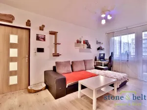 Pronájem bytu 2+kk, Praha - Kamýk, Smotlachova, 43 m2