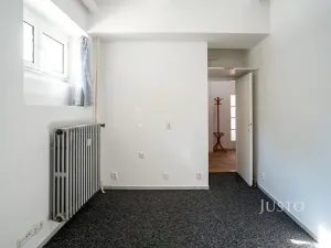 Pronájem bytu 1+kk, Praha - Dejvice, České družiny, 43 m2