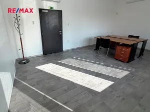 Pronájem kanceláře, Uherské Hradiště, Stojanova, 24 m2