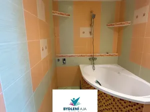 Pronájem bytu 3+1, Krupka, Karla Čapka, 75 m2