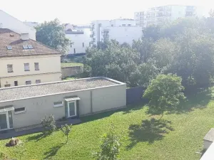 Pronájem bytu 1+kk, Brno, Kosmova, 40 m2