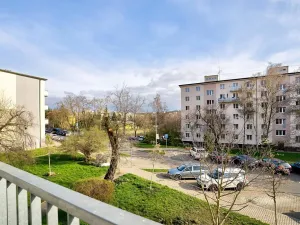 Pronájem bytu 2+1, Praha - Hloubětín, Zelenečská, 52 m2