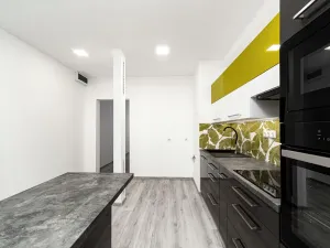 Prodej bytu 3+1, Ostrava, náměstí Antonie Bejdové, 73 m2