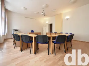 Pronájem kanceláře, Karlovy Vary, T. G. Masaryka, 75 m2