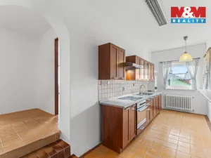 Prodej rodinného domu, Zvoleněves, 245 m2