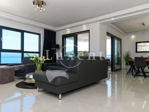 Prodej vily, Omiš, Chorvatsko, 460 m2