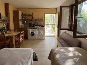 Prodej vícegeneračního domu, Splitska, Chorvatsko, 190 m2