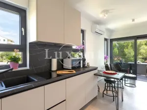 Prodej rodinného domu, Trogir, Chorvatsko, 200 m2