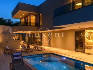 Prodej vily, Trogir, Chorvatsko, 370 m2