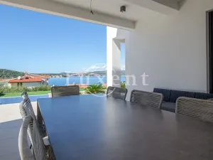 Prodej vily, Rogoznica, Chorvatsko, 280 m2