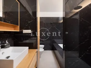 Prodej vily, Omiš, Chorvatsko, 298 m2