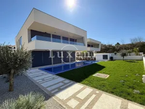 Prodej vily, Zadar, Chorvatsko, 314 m2